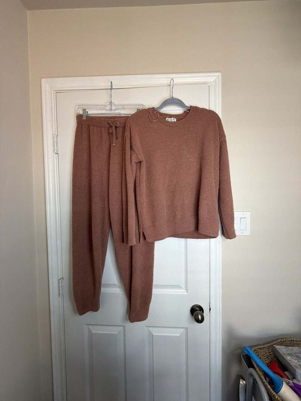 Cupcakes and Cashmere Fuzzy Fleece 2 Piece Lounge Set Brown Size M